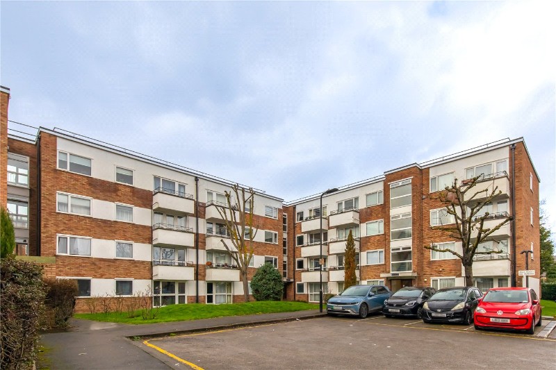 Balmain Close, London, W5