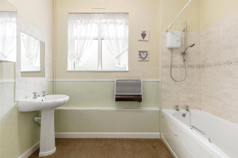 Grecian Crescent, London, SE19