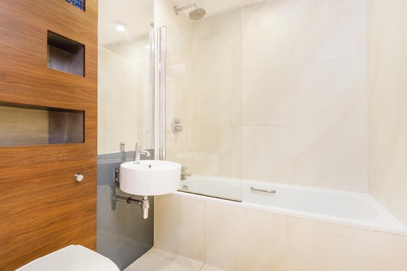 City View Apartments, Saffron Hill, Clerkenwell, EC1N