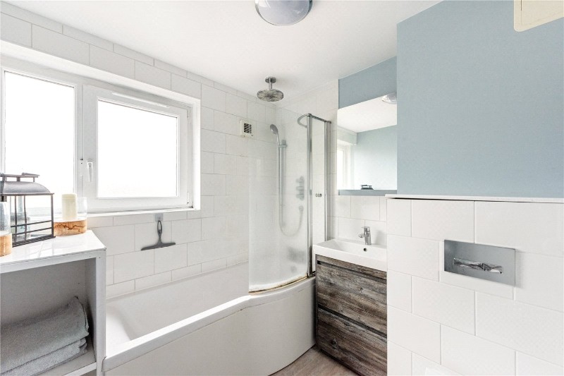 Brownswood Road, London, N4