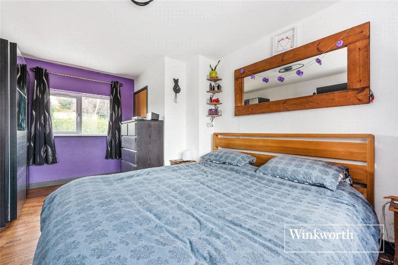 Aitken Road, Barnet, EN5
