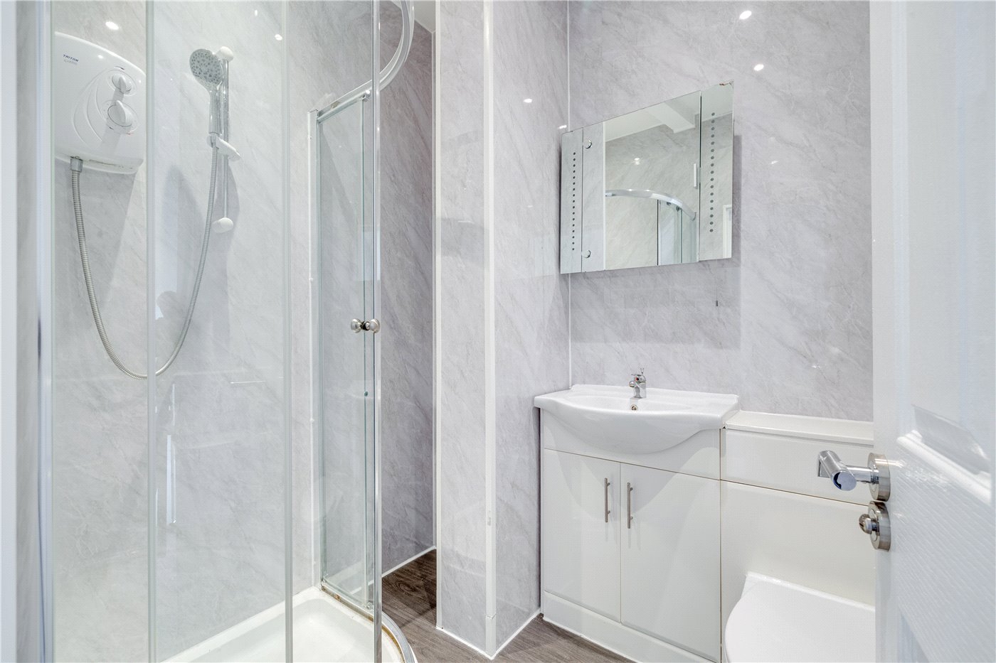Family Shower Room
