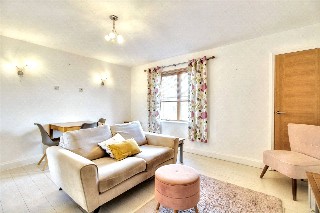 Trafalgar Square, Poringland, Norwich, Norfolk, NR14