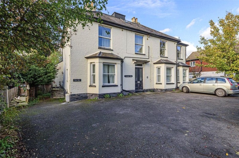 Epsom Road, Epsom, Surrey, KT17