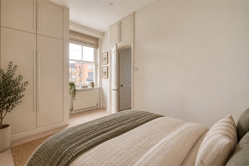 Rostrevor Road, London, SW6