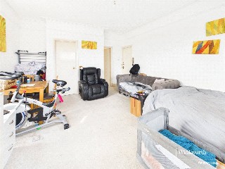 London Road, Newbury, Berkshire, RG14