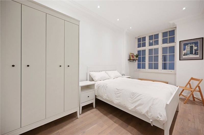 De Vere Gardens, Kensington, London, W8