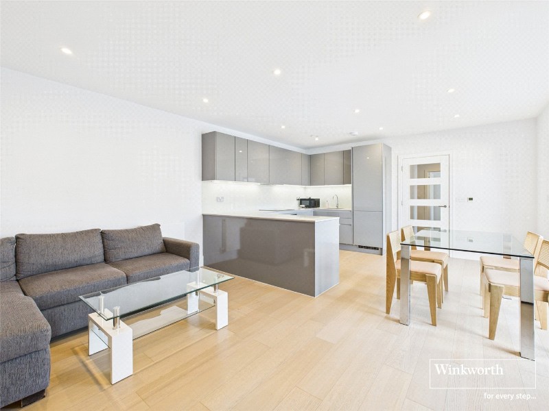 Flagstaff Road, Green Park, Reading, Berkshire, RG2