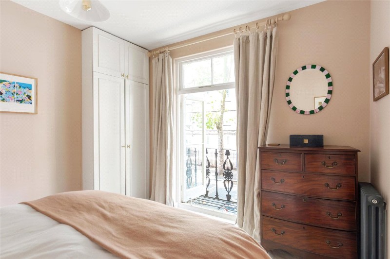 Cowley Road, London, SW9