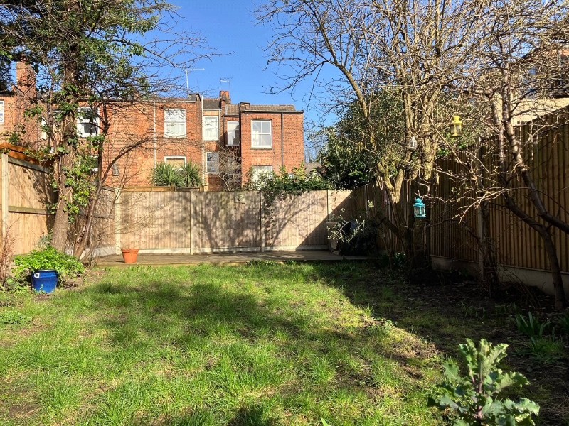 Rathcoole Gardens, London, N8