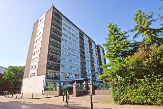 Greenwich Heights, Master Gunner Place, Shooters Hill, London, SE18