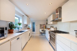 Purves Road, London, NW10
