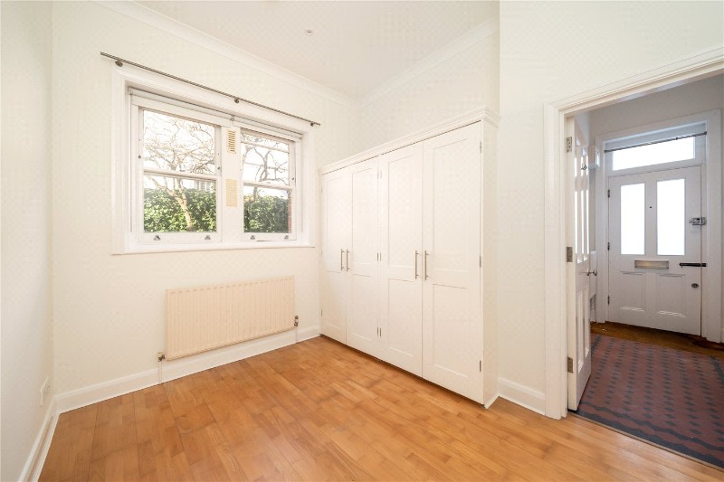 Gwendolen Avenue, London, SW15
