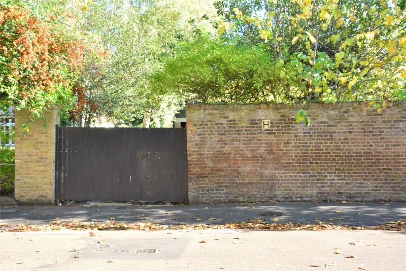 Pond Road, London, SE3