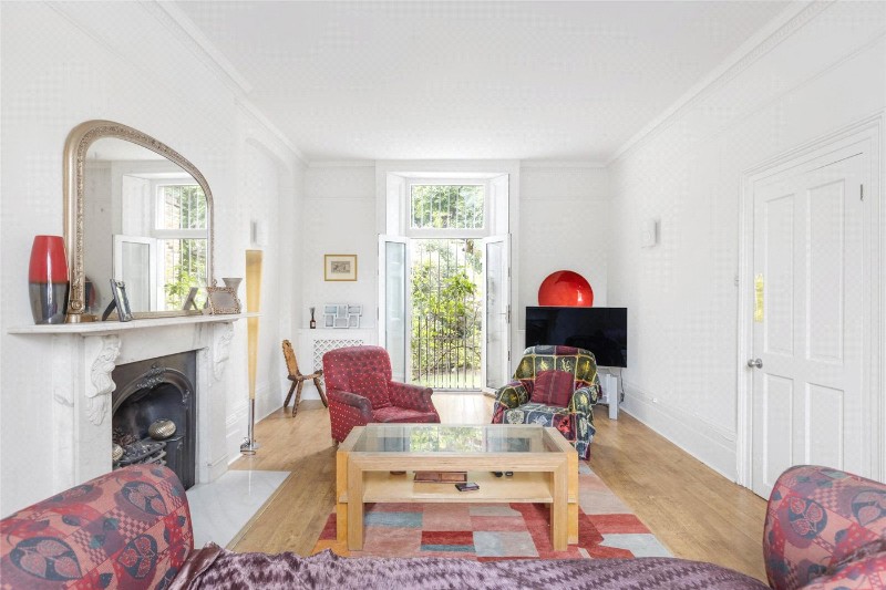 Stockwell Park Road, London, SW9