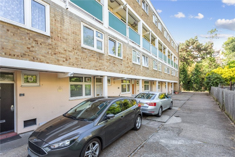 Limpsfield Avenue, London, SW19