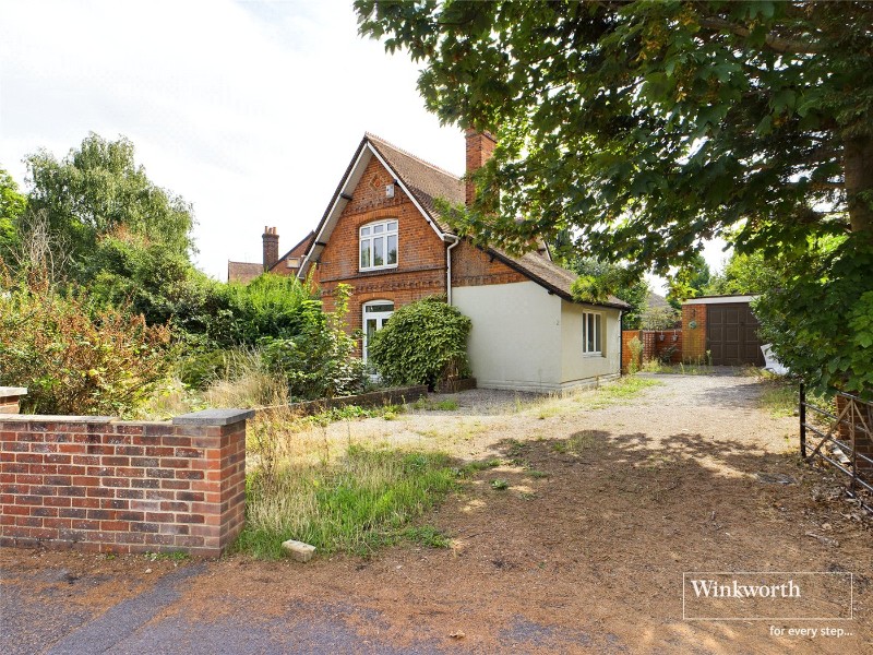 Water Road and Dee Road, Reading, Berkshire, RG30