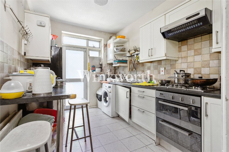 Ewart Grove, London, N22