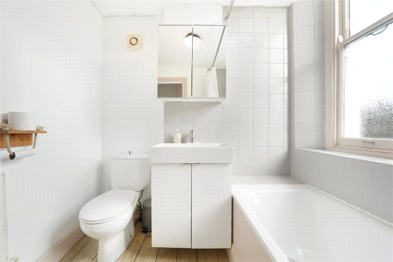 Seven Sisters Road, London, N7