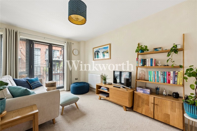 Leverton Close, London, N22