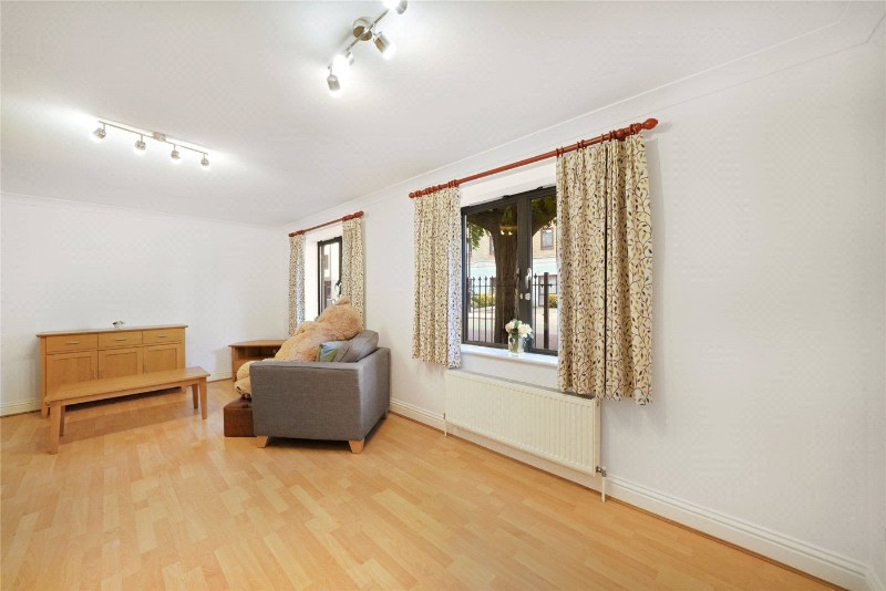 Tolington Way, London, N7