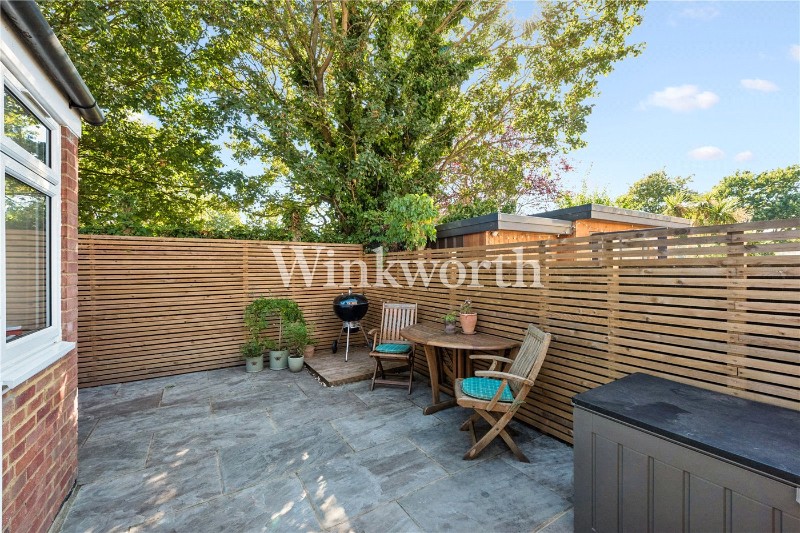 Russell Avenue, London, N22