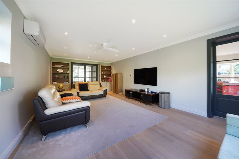 Dickerage Road, Kingston upon Thames, KT1