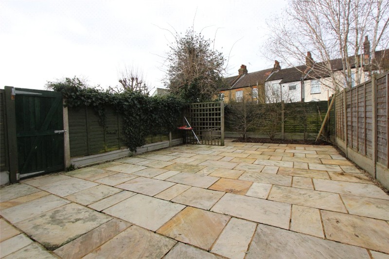 Beach Avenue, Leigh-on-Sea, SS9