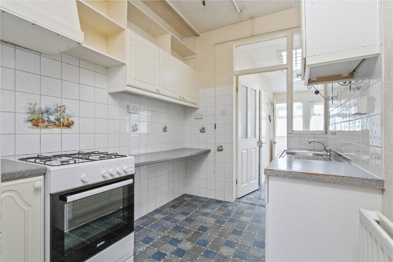 Riverway, London, N13