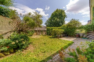 Hayes Grove, East Dulwich, London, SE22