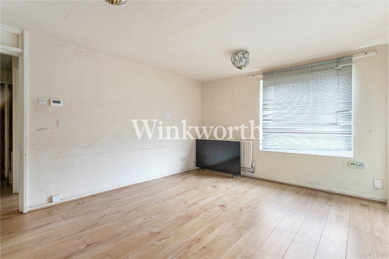 Victoria Crescent, London, N15