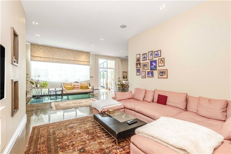 Castelnau, London, SW13