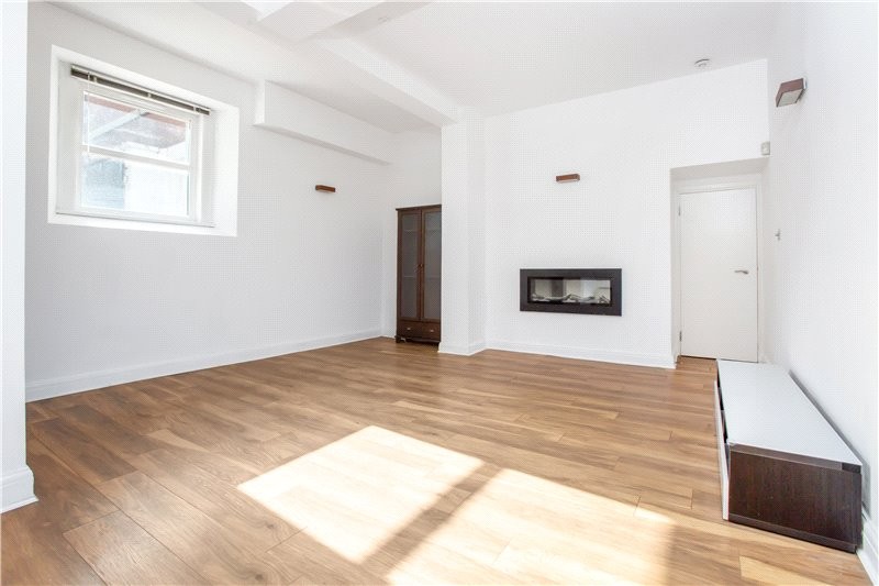Charlotte Court, 68b Old Kent Road, London, SE1