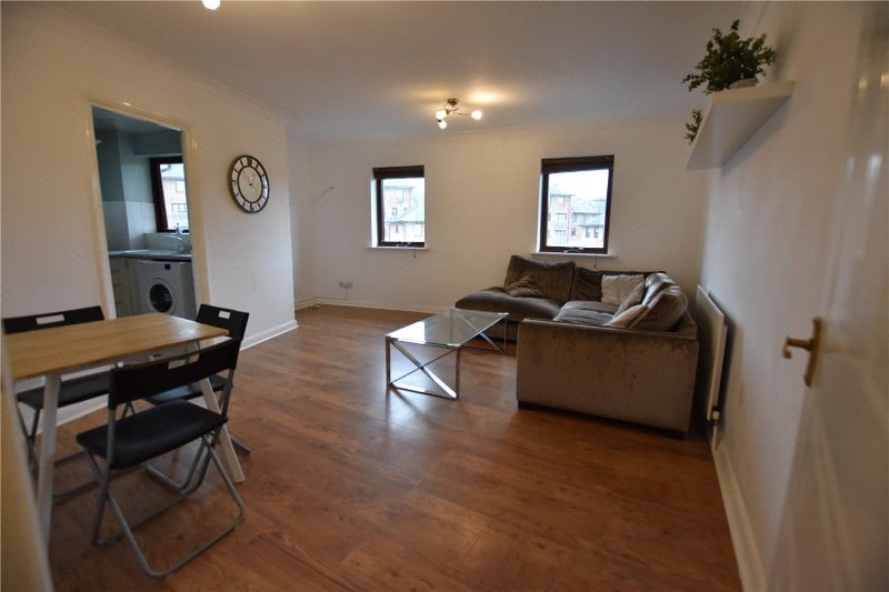 Plover Way, London, SE16