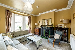 Kelfield Gardens, London, W10