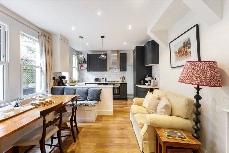 North Street, London, SW4