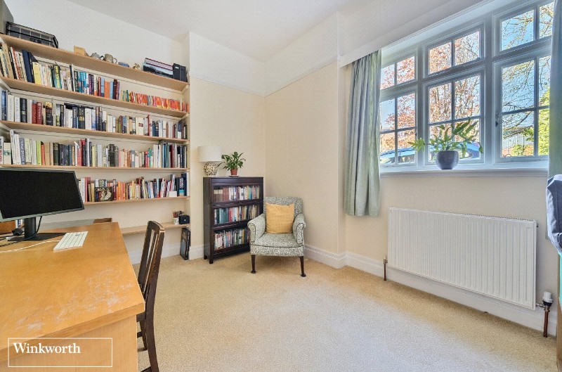 Cliddesden Road, Basingstoke, Hampshire, RG21