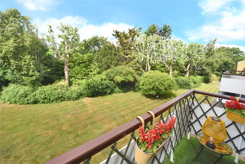 Woodmansterne Lane, Banstead, Surrey, SM7