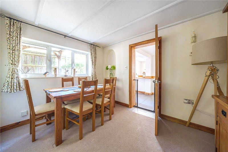 Aveley Lane, Farnham, Surrey, GU9