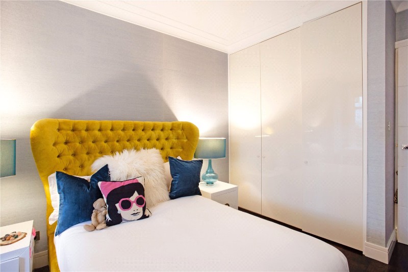 Chepstow Villas, London, W11