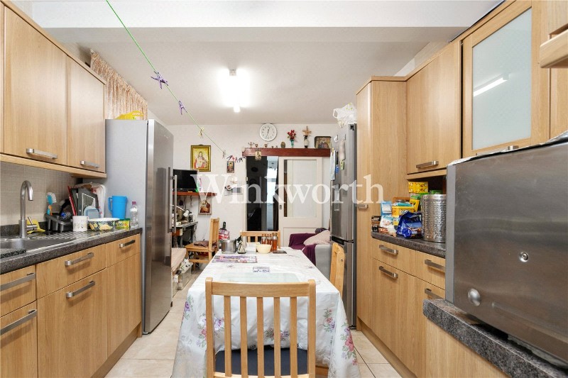 La Rose Lane, London, N15