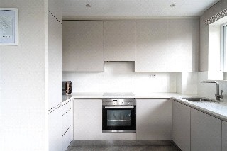 Curtis Field Road, London, SW16