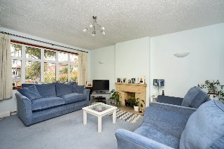 Oaks Avenue, Worcester Park, KT4
