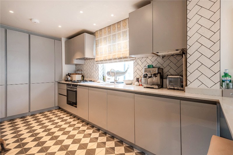 Highlever Road, London, W10