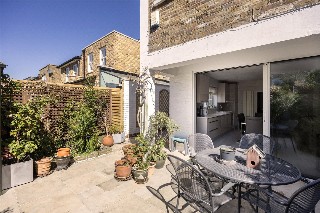 Coalecroft Road, London, SW15