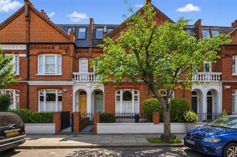 Bovingdon Road, London, SW6