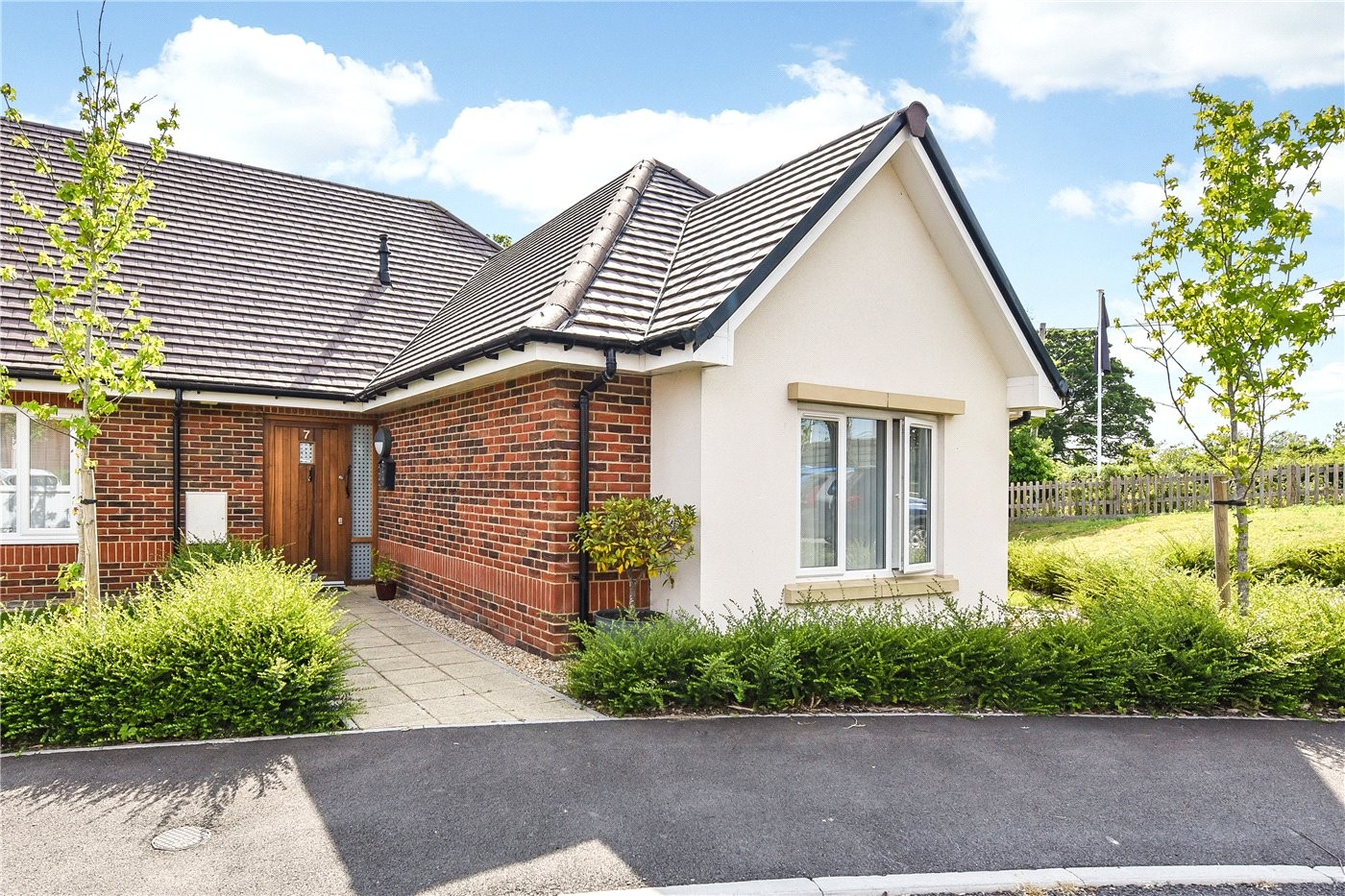 2 bedroom property for sale in Blenheim Court, Farnham Road, Liss, GU33