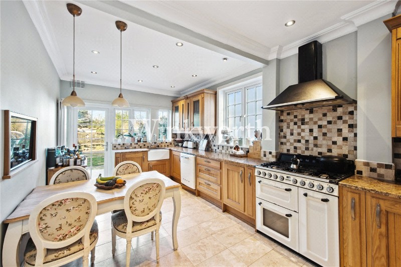 Fox Lane, London, N13