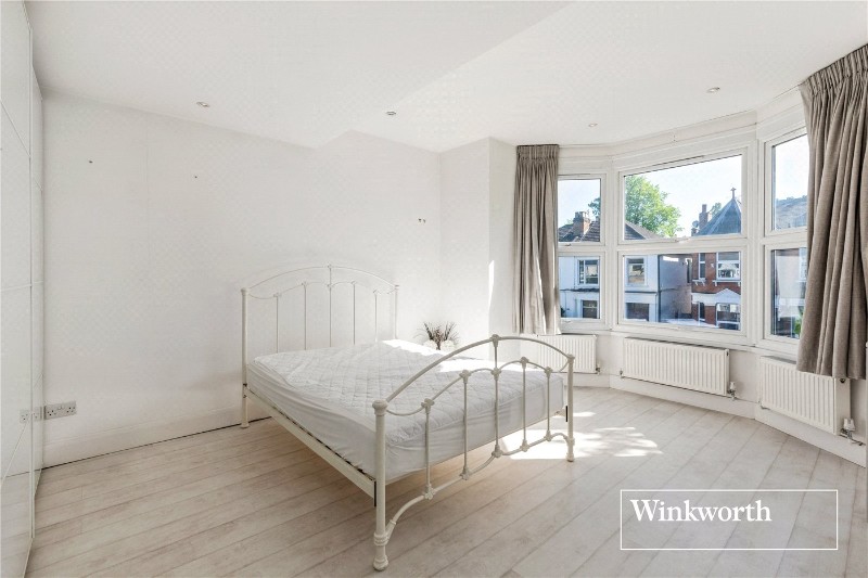 Station Road, Finchley, London, N3