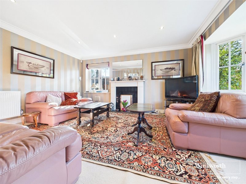 Silchester Place, Three Mile Cross, Reading, Berkshire, RG7